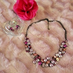 🔴3 x $25 Rose Petals Neckacle set